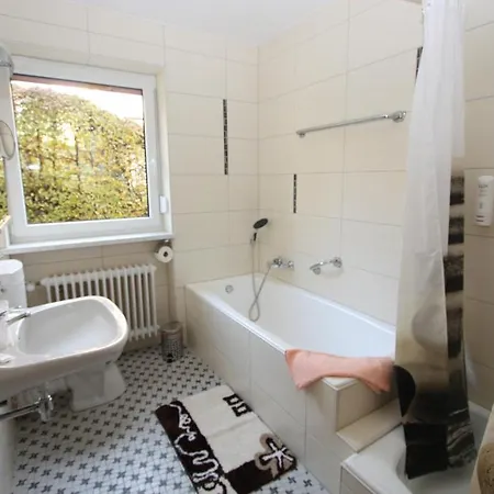 Elan 3* بايريش أيزنشتاين